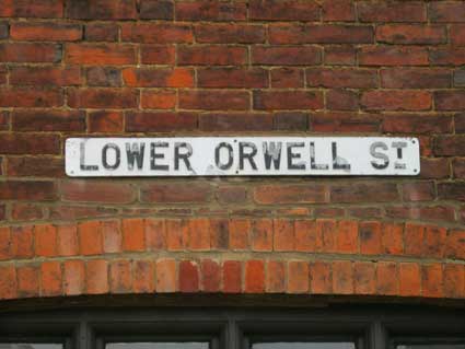 Ipswich Historic Lettering: Lower Orwell St sign