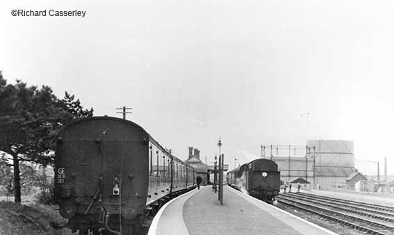 Ipswich Historic Lettering: Felixstowe railway 15