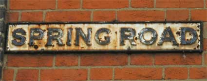 Ipswich Historic Lettering: Spring Rd sign