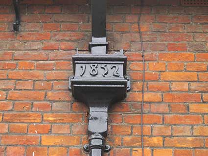 Ipswich Historic Lettering: Tooleys almshouses 24