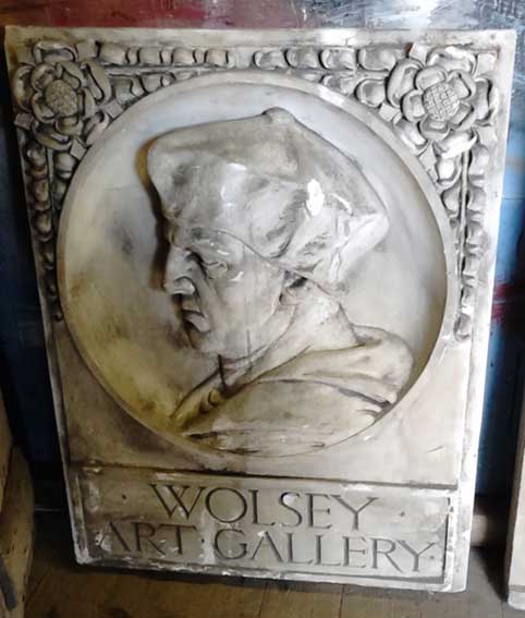 Ipswich Historic Lettering: Wolsey tondo