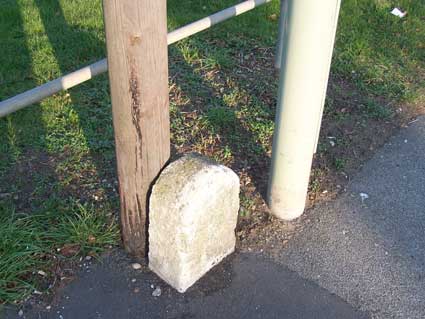 Ipswich Historic Lettering: Ipswich boundary marker IB1