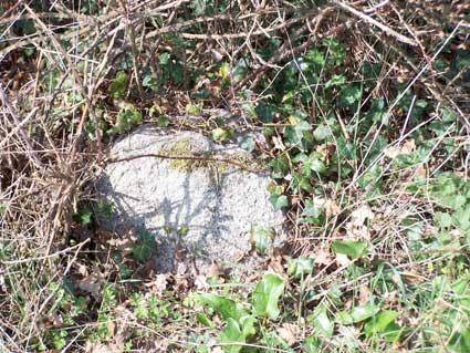 Ipswich Historic Lettering: Ipswich boundary marker IB4