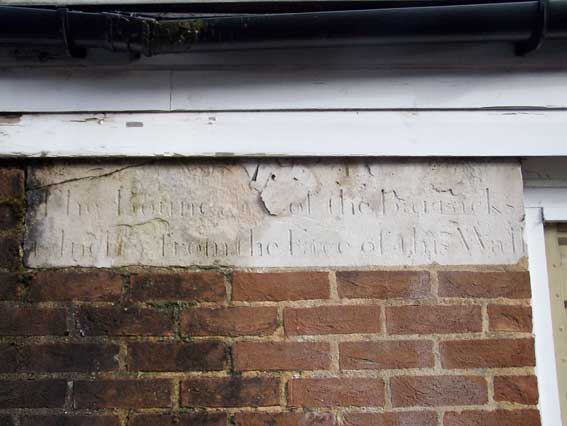 Ipswich Historic Lettering: Artillery barracks markers WD6