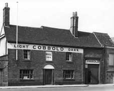 Ipswich Historic Lettering: Bull Inn