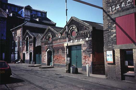 Ipswich Historic Lettering: Christie's warehouse 1980s