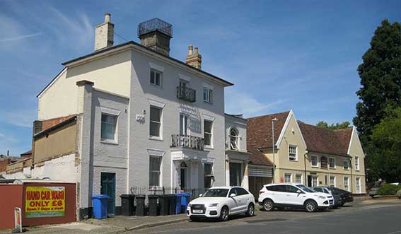 Ipswich Historic Lettering: Clarence House and Saracens Head 2019