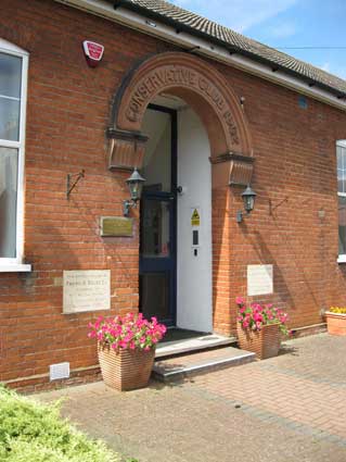 Ipswich Historic Lettering: Newton Road Conservative Club