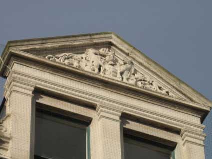 Ipswich Historic Lettering: Corn Exchange crest 4