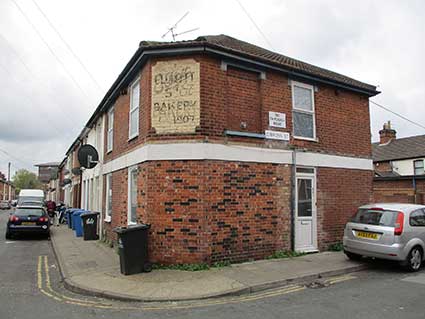 Ipswich Historic Lettering: Elliott Street Bakery 2022