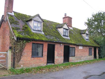 Ipswich Historic Lettering: Erwarton almhouses 1