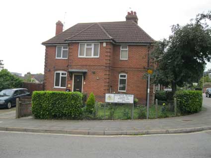 Ipswich Historic Lettering: Geneva Road crest 1