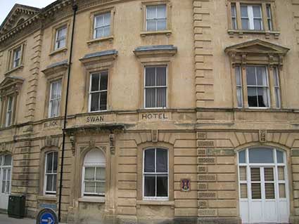 Ipswich Historic Lettering: Gloucester Black Swan 1