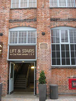 Ipswich Historic Lettering: Gloucester docks 10