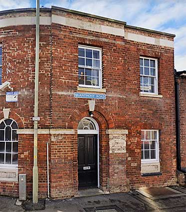 Ipswich Historic Lettering: Gloucester Mariners Ale 1