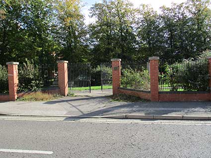 Ipswich Historic Lettering: HGC Clarke Gardens 2