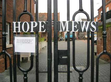 Ipswich Historic Lettering: Hope Mews 2