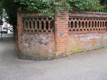 Ipswich Historic Lettering: Ivry Street marker 2