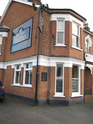 Ipswich Historic Lettering: Lions Head 6