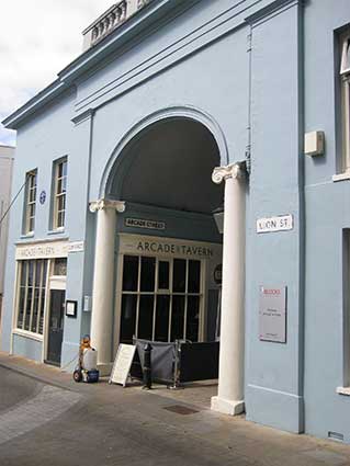 Ipswich Historic Lettering: Lion St 2