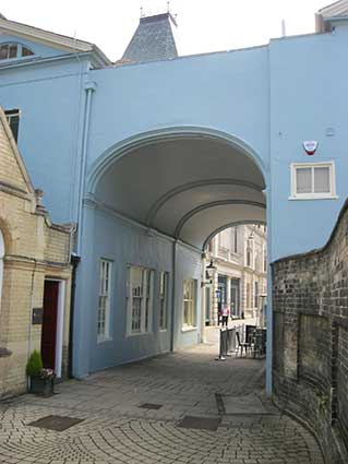 Ipswich Historic Lettering: Lion St 7