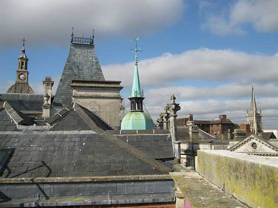 Ipswich Historic Lettering: Mutual House rooftop 2018