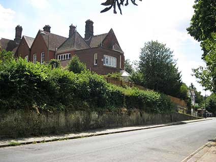 Ipswich Historic Lettering: Parkside Avenue carnser 1