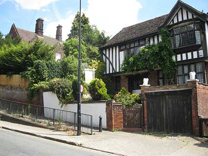 Ipswich Historic Lettering: Parkside Avenue carnser 2