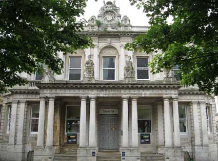 Ipswich Historic Lettering: Post Office front 6