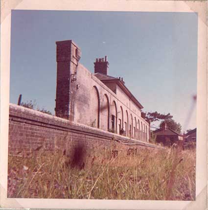 Ipswich Historic Lettering: Aldeburgh railway 5