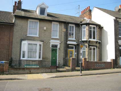 Ipswich Historic Lettering: Santiago Villas 1