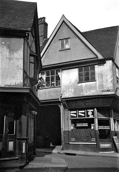 Ipswich Historic Lettering: St Clements, Angel Lane comparison