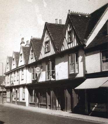 Ipswich Historic Lettering: Thomas Wolsey pub 1960s