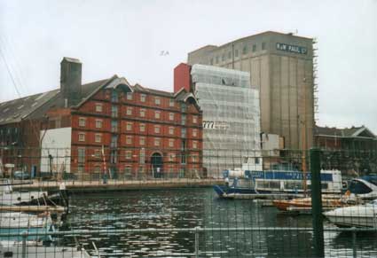 Ipswich Historic Lettering: Waterfront regen. 32