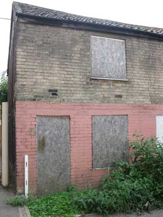 Ipswich Historic Lettering: Watts Court 2