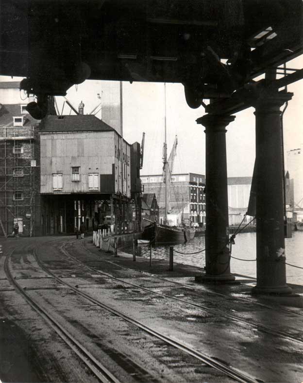 Ipswich Historic Lettering: Wet Dock period